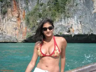 Radha - Hot Call Girl in Guwahati