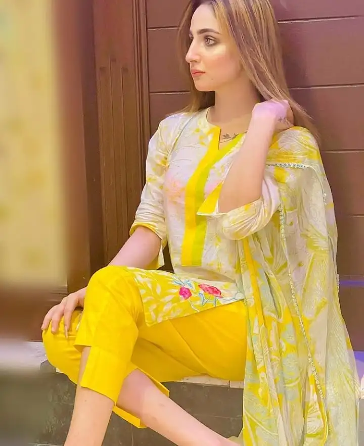 Yamini - Hot Call Girl in Guwahati